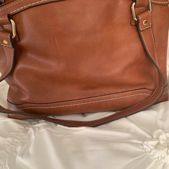 Bag - Picture 2 of 5